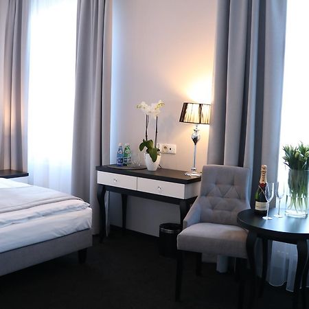 Hotel Villa Casino Słubice Exteriör bild