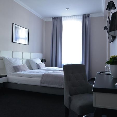 Hotel Villa Casino Słubice Exteriör bild