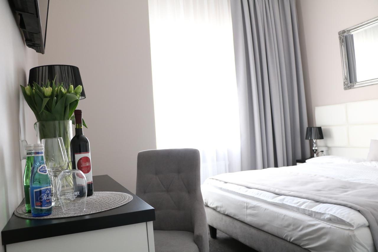 Hotel Villa Casino Słubice Exteriör bild