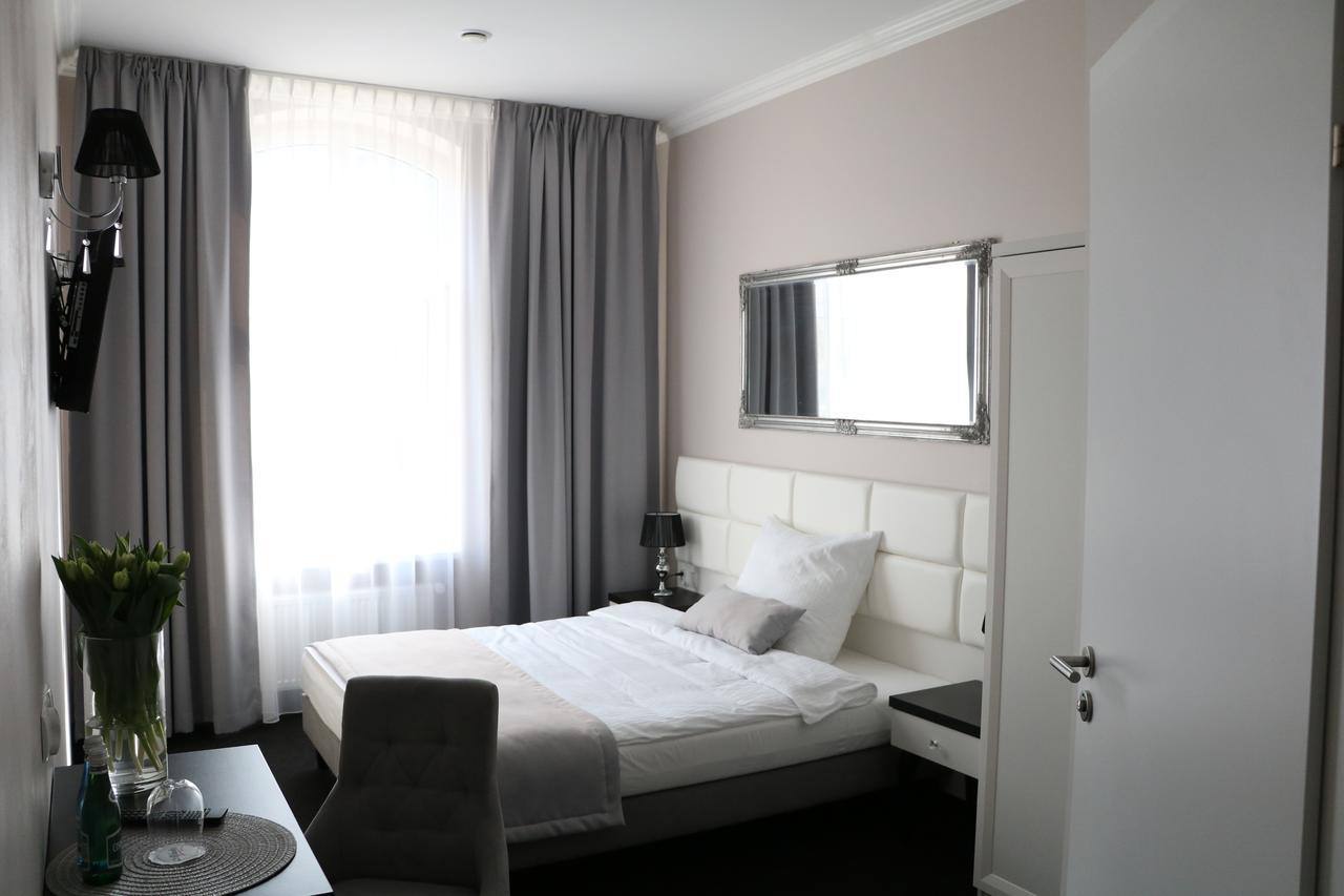 Hotel Villa Casino Słubice Exteriör bild