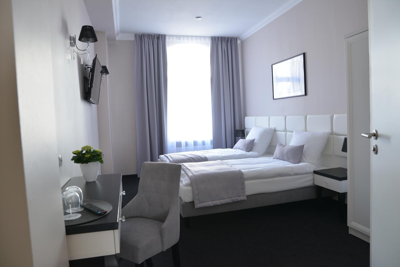 Hotel Villa Casino Słubice Exteriör bild